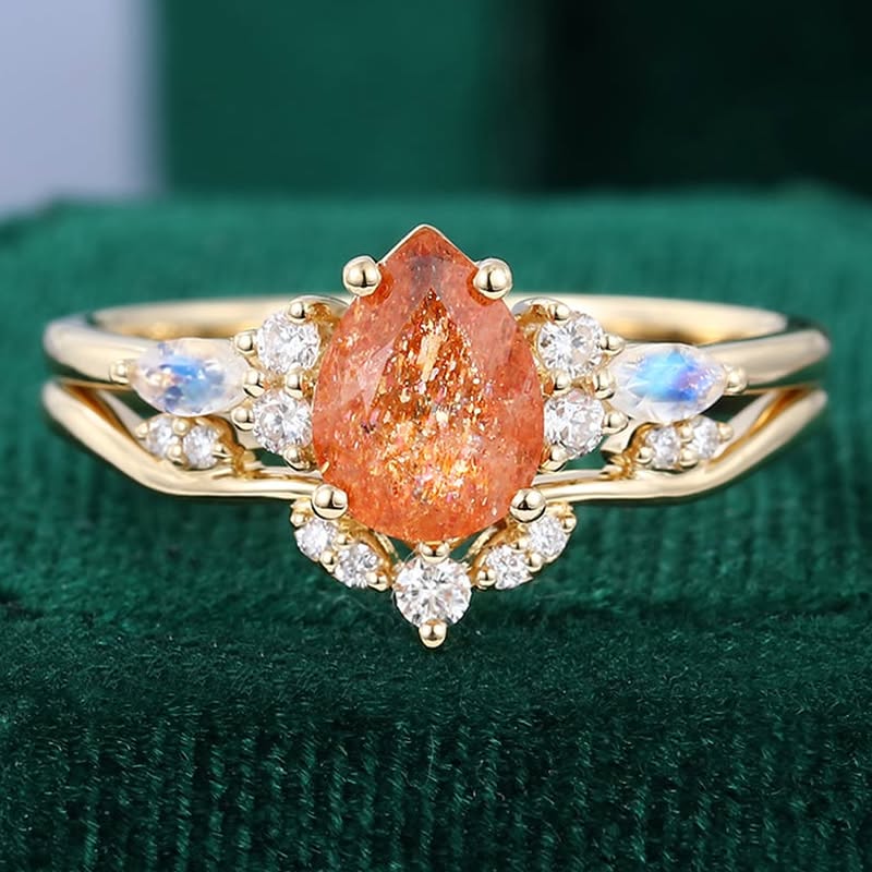 LeafLace | Kite Cut Emerald Nature Inspired Engagement Ring For Her